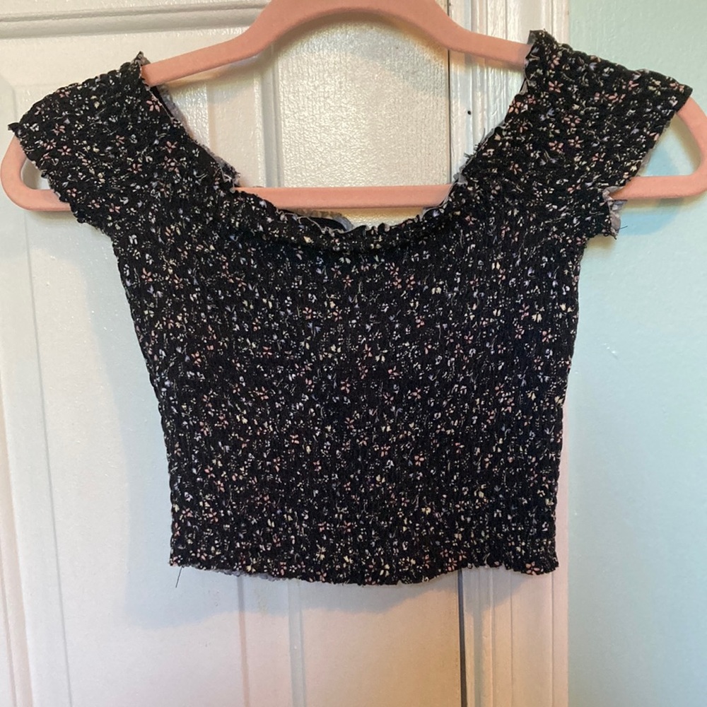Garage stretchy crop top